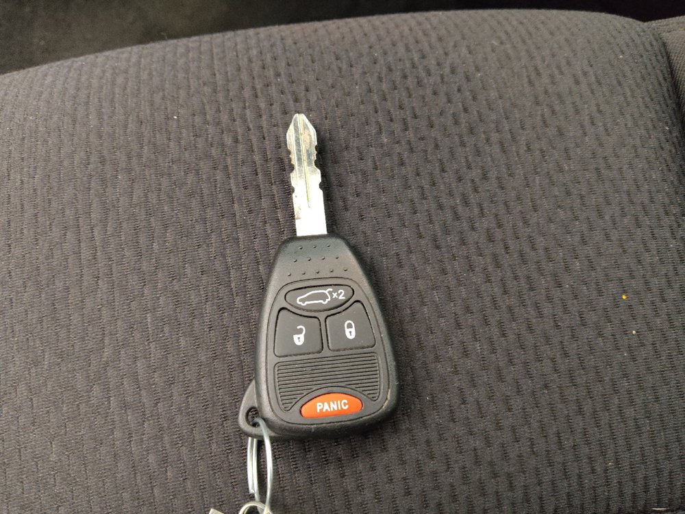 Used 2014 Chrysler 200 Touring image 32