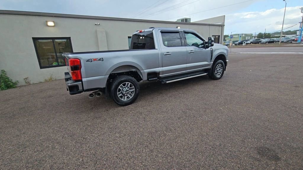 Used 2023 Ford F350 Lariat image 8