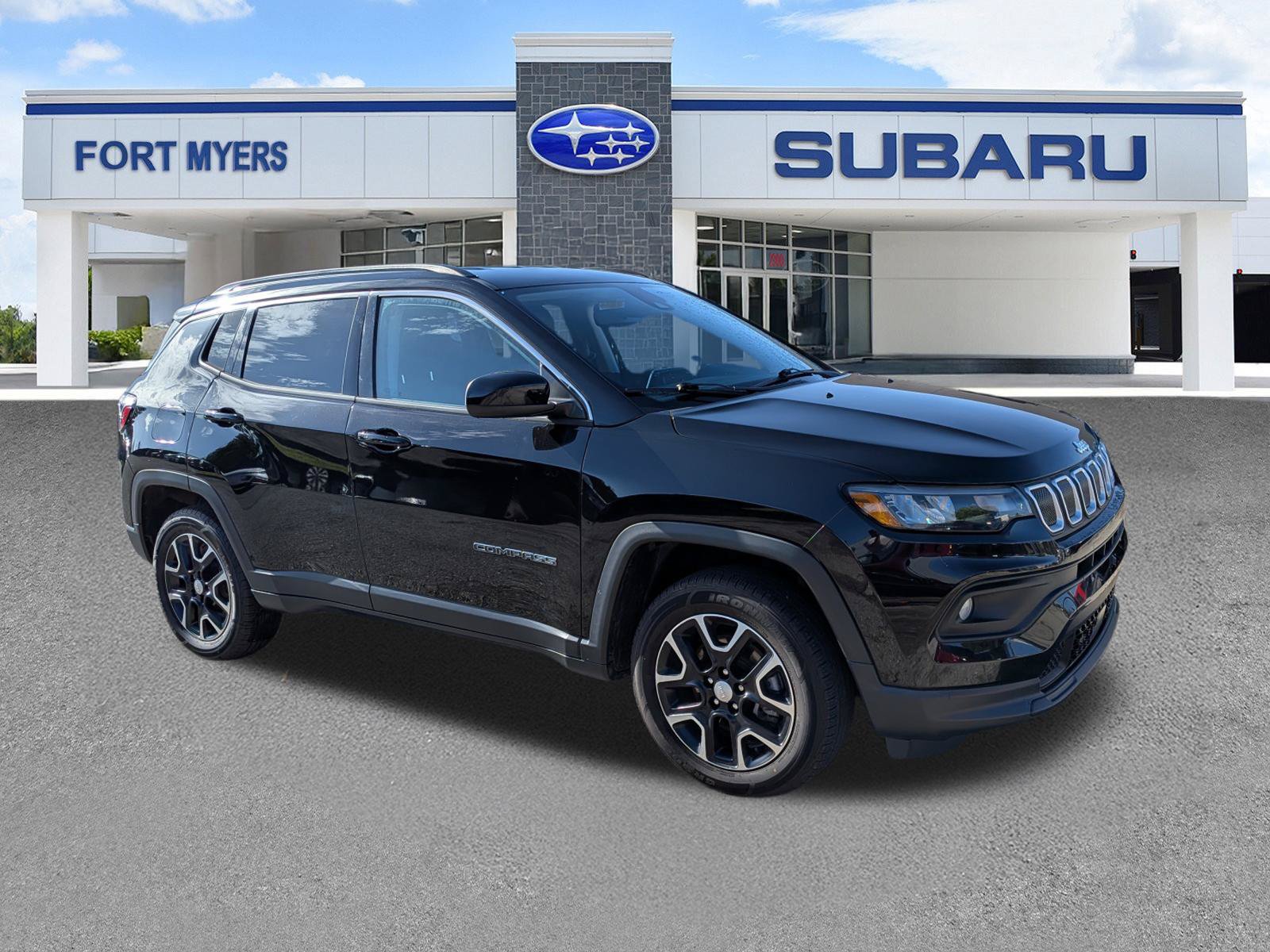 Used 2022 Jeep Compass Latitude AWD/4WD image 2