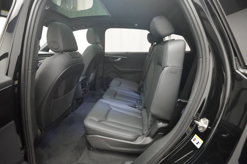 New 2026 Audi Q7 2.0T Premium Plus AWD/4WD image 16