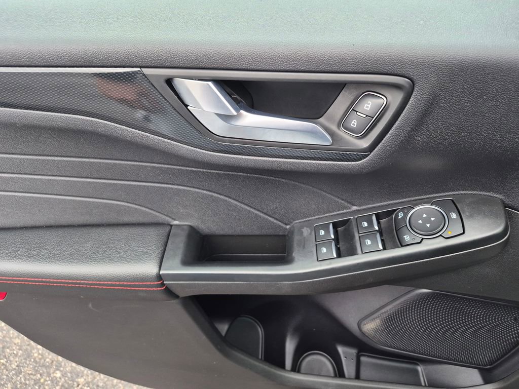 Used 2024 Ford Escape ST-Line Select w/ Tech Pack #1 AWD/4WD image 12