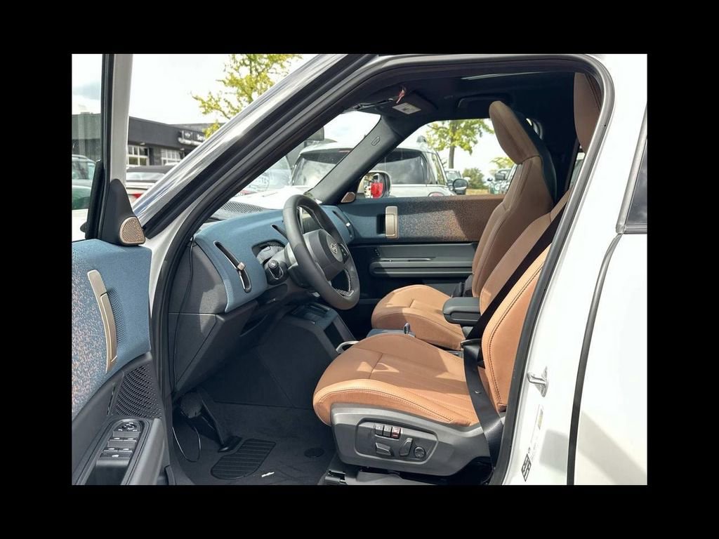 Used 2026 MINI Cooper Countryman S w/ Comfort Package Max image 47