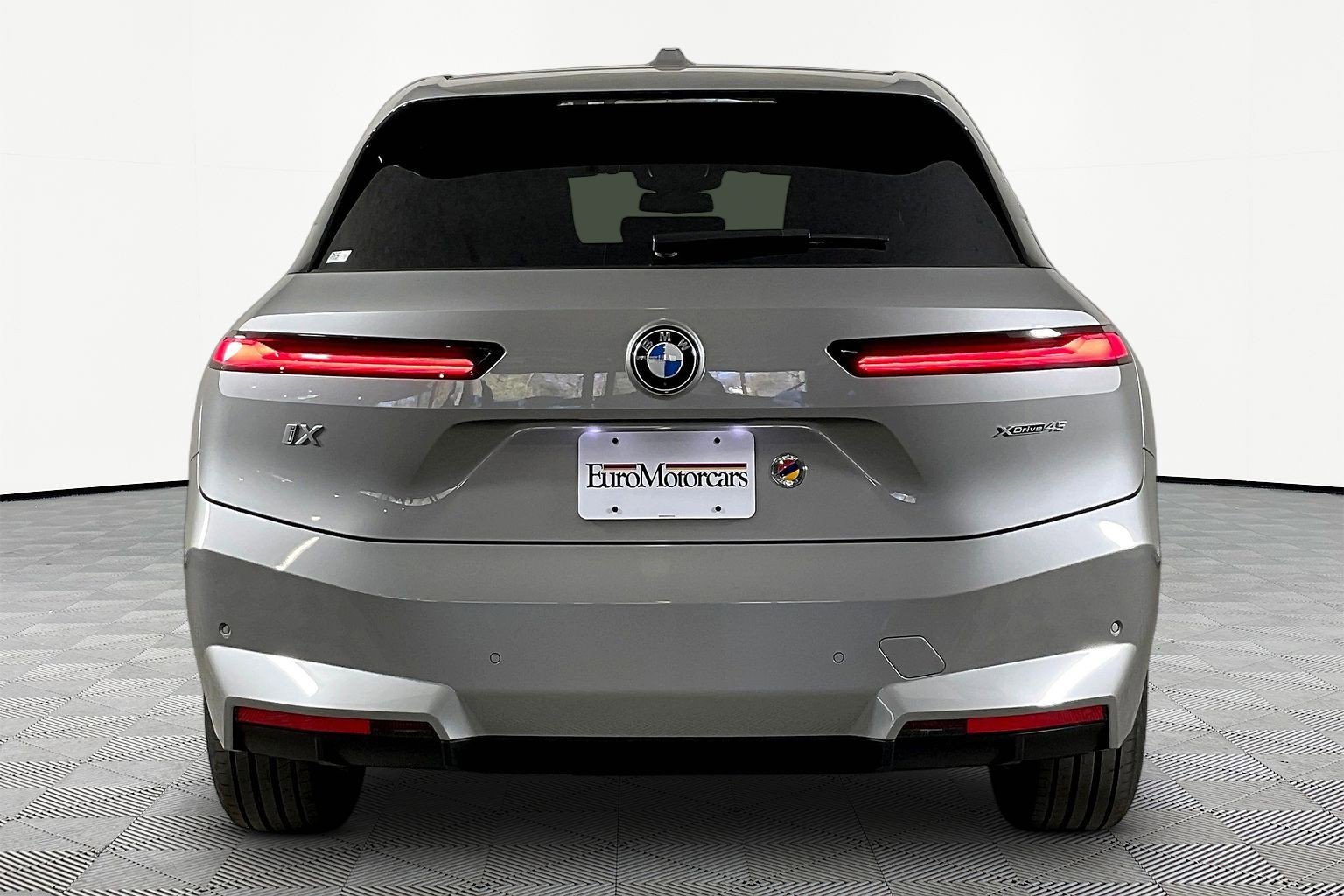 New 2026 BMW iX xDrive45 AWD/4WD image 7