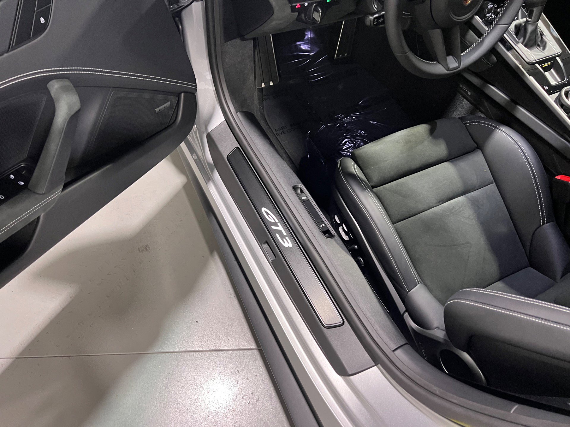 Used 2026 Porsche 911 GT3 image 33
