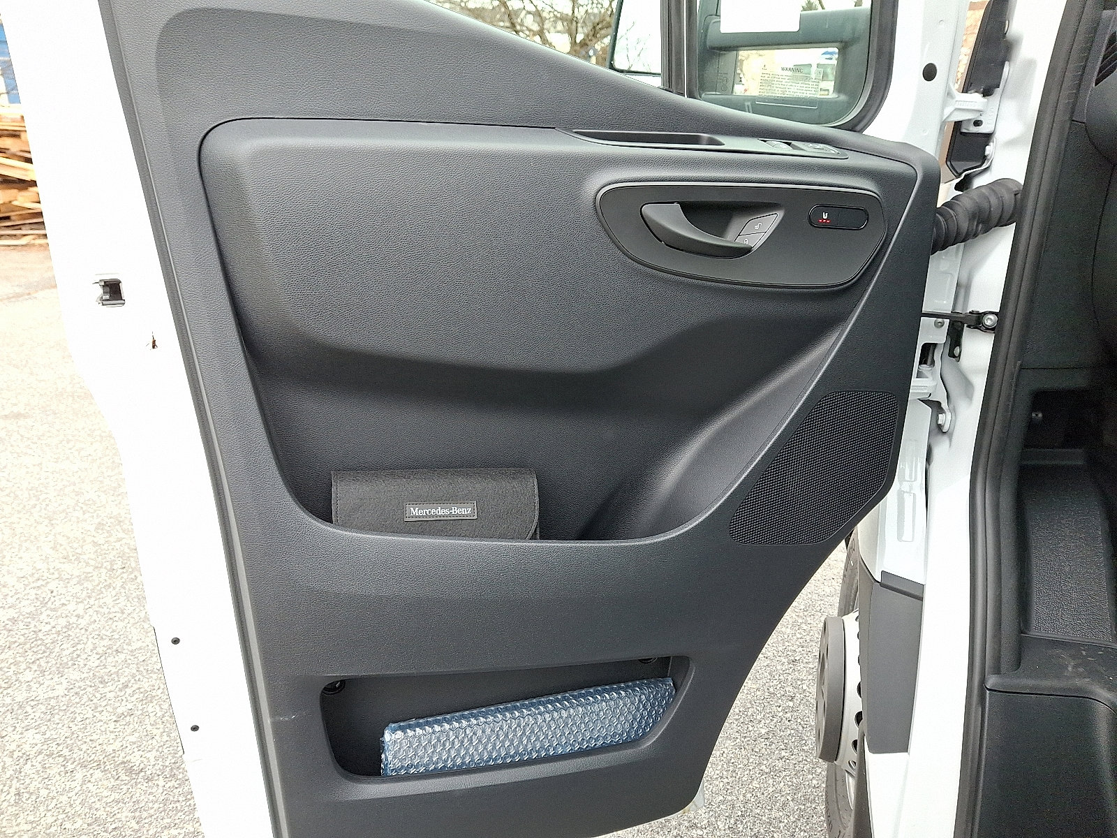 New 2025 Mercedes-Benz Sprinter 4500 image 8