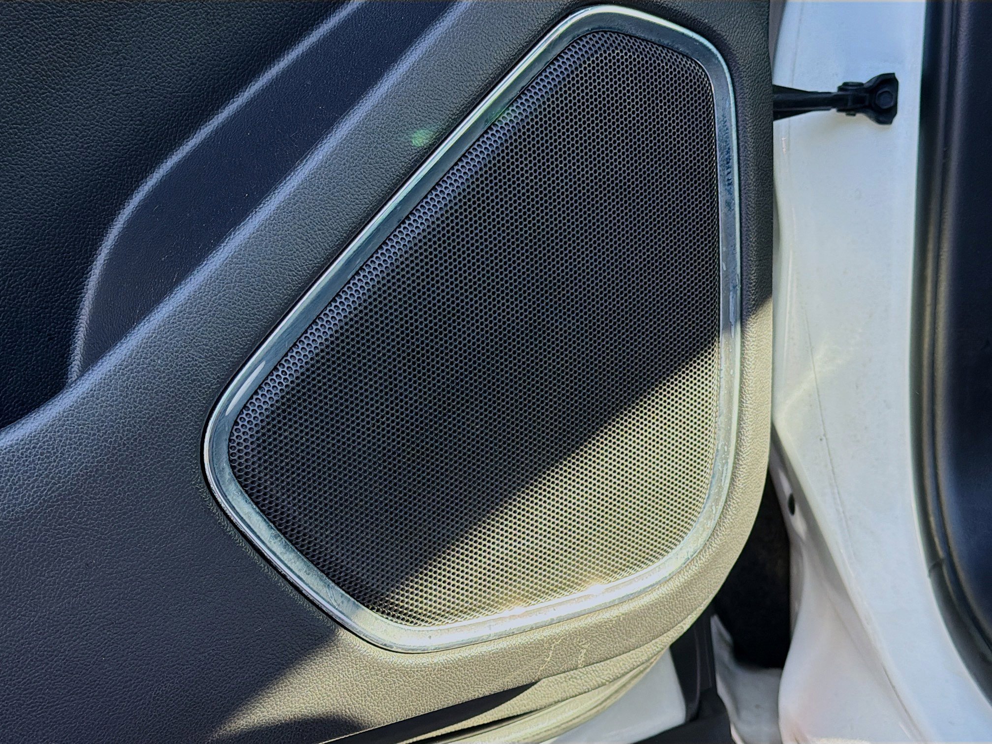 Used 2020 Chevrolet Suburban LS image 24