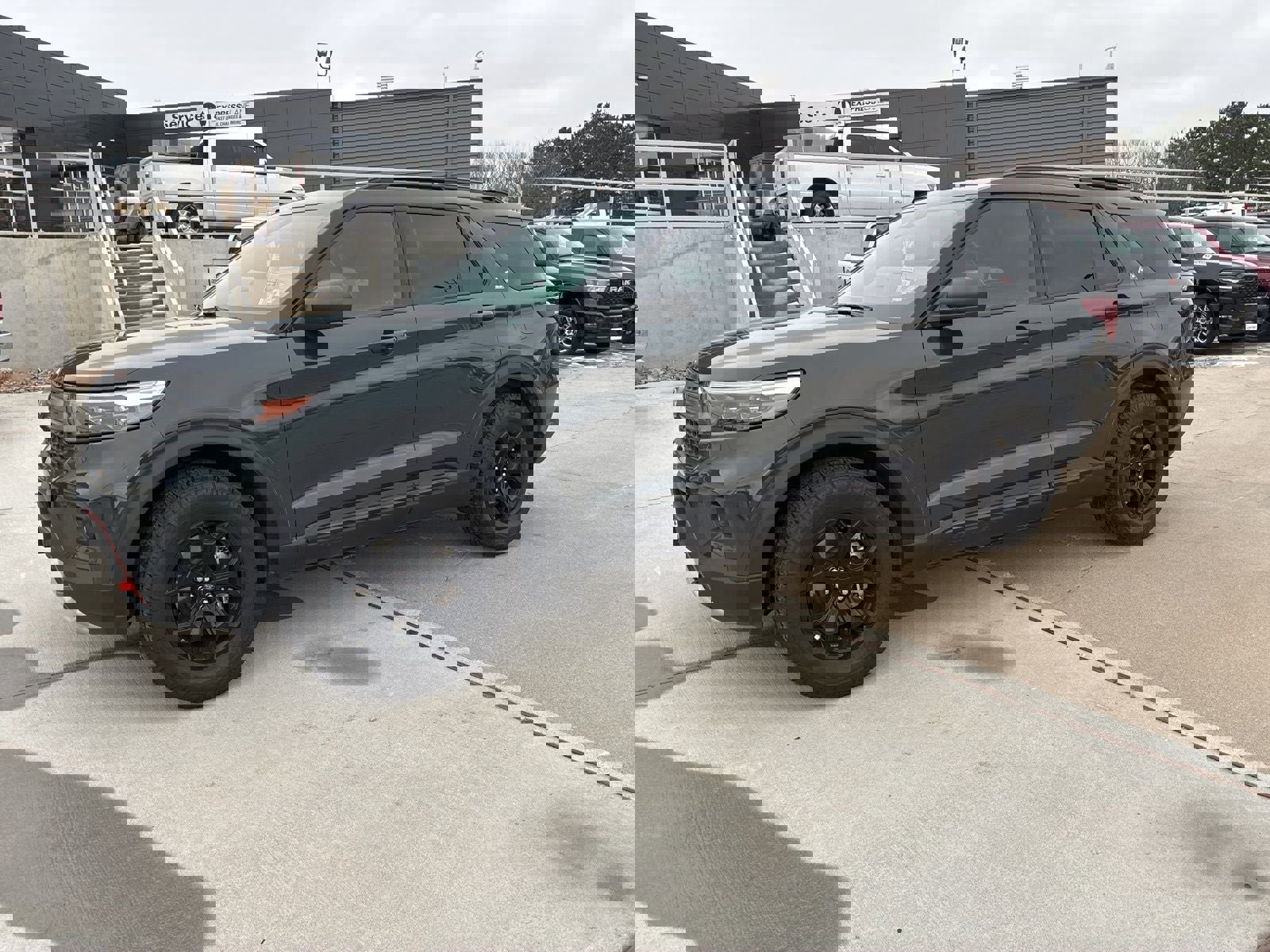 Used 2023 Ford Explorer Timberline image 1