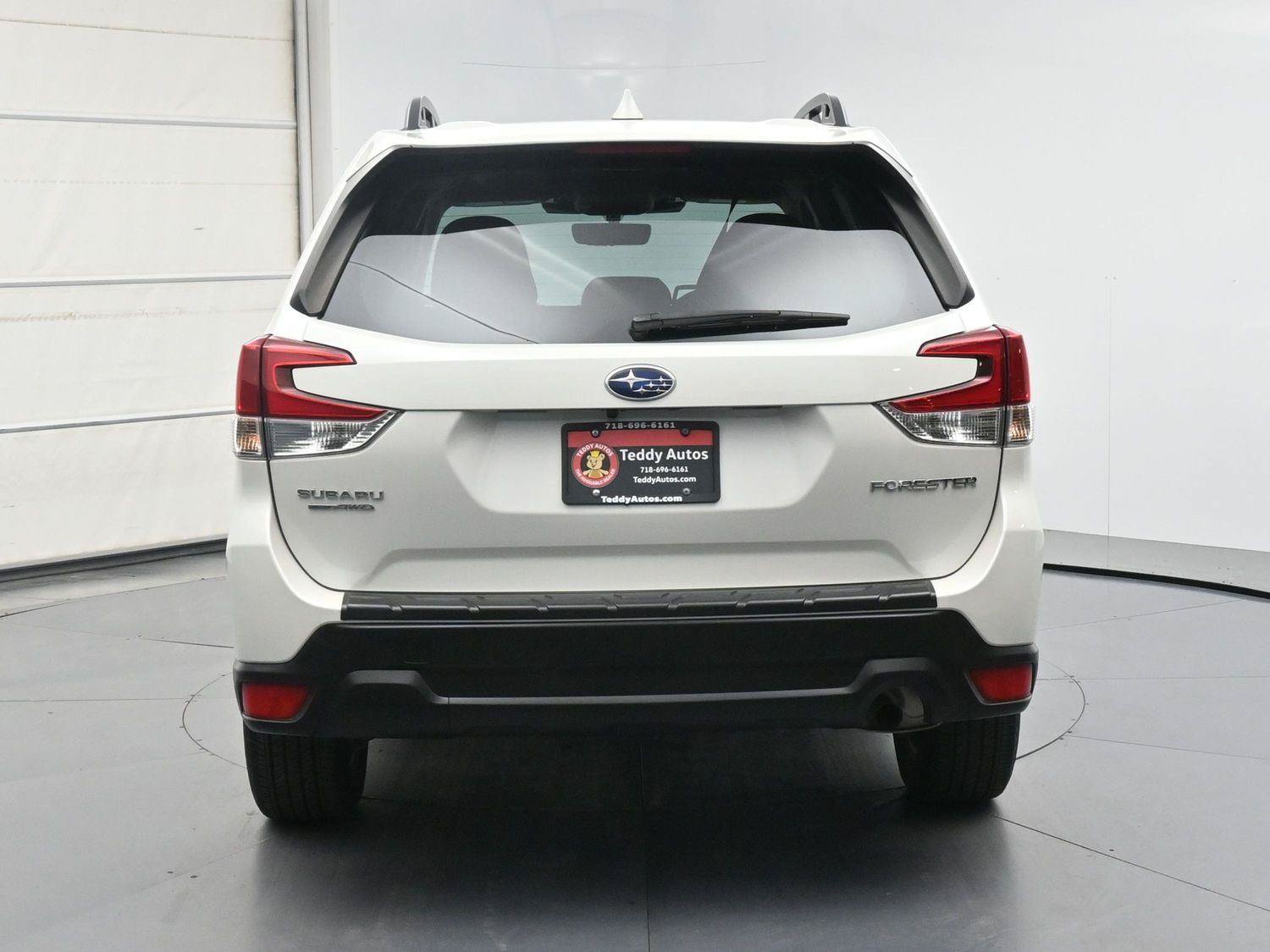 Used 2023 Subaru Forester Premium AWD/4WD image 25