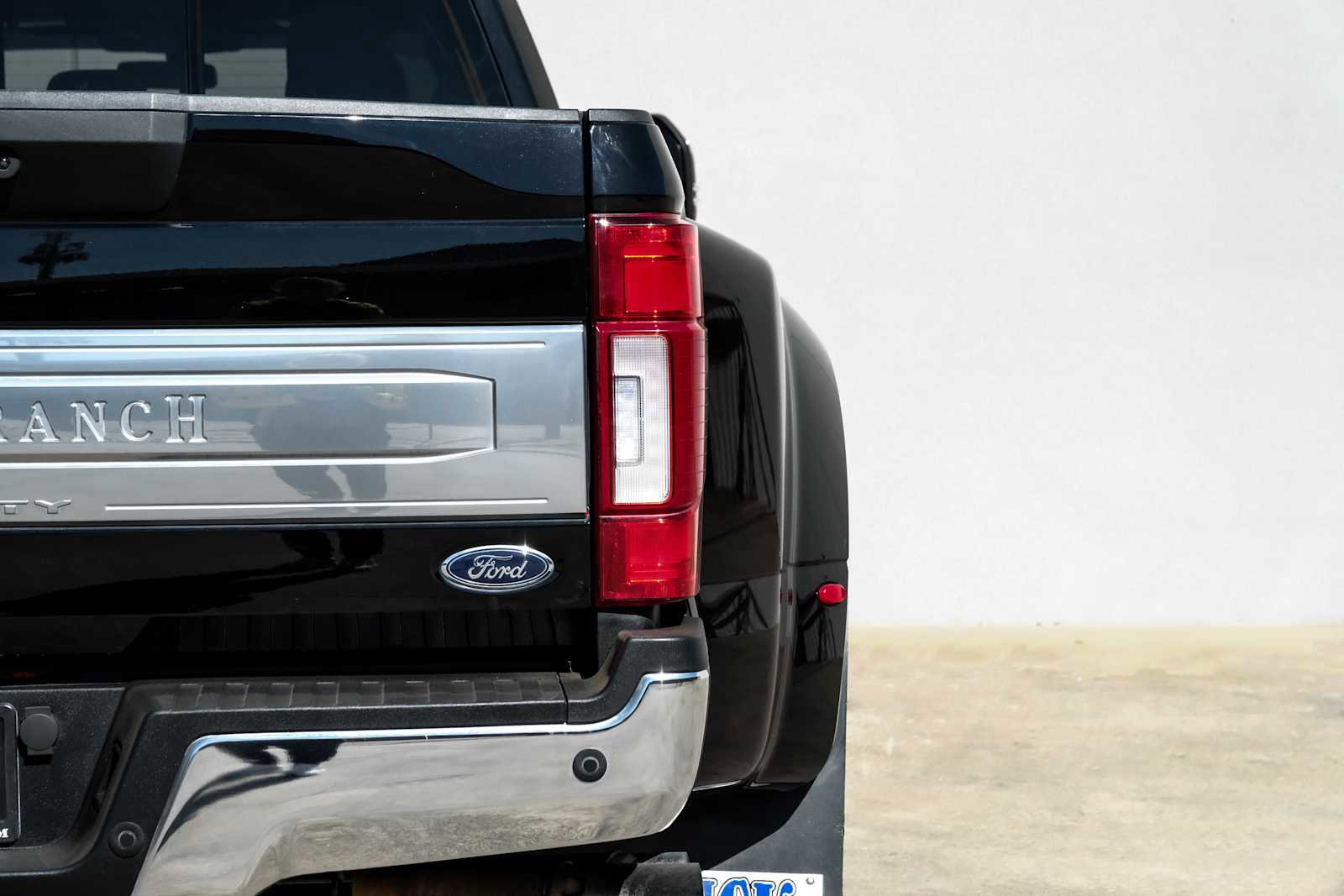 Used 2022 Ford F450 King Ranch w/ King Ranch Ultimate Package image 47