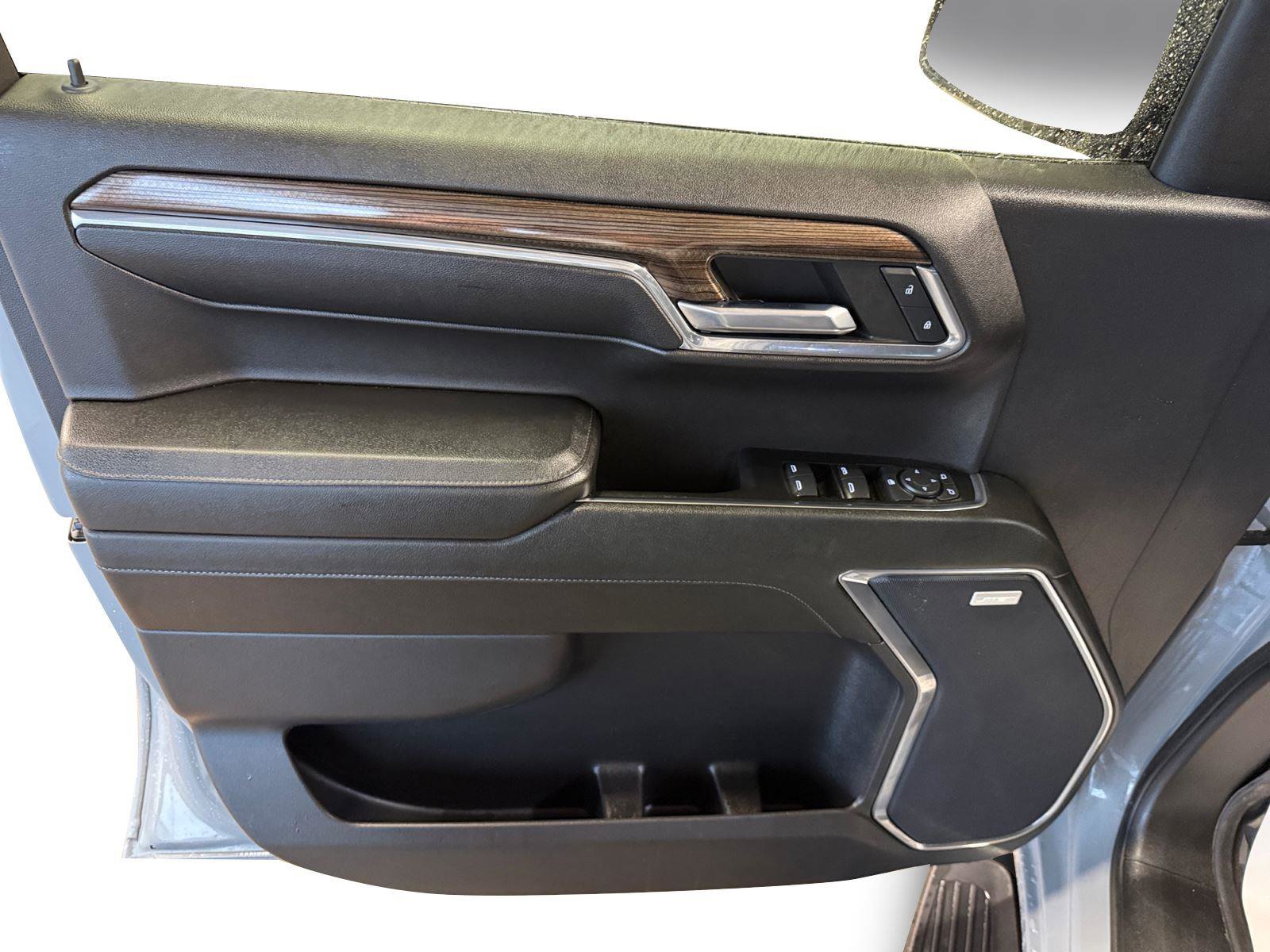 Used 2024 Chevrolet Silverado 1500 RST w/ Convenience Package II AWD/4WD image 9