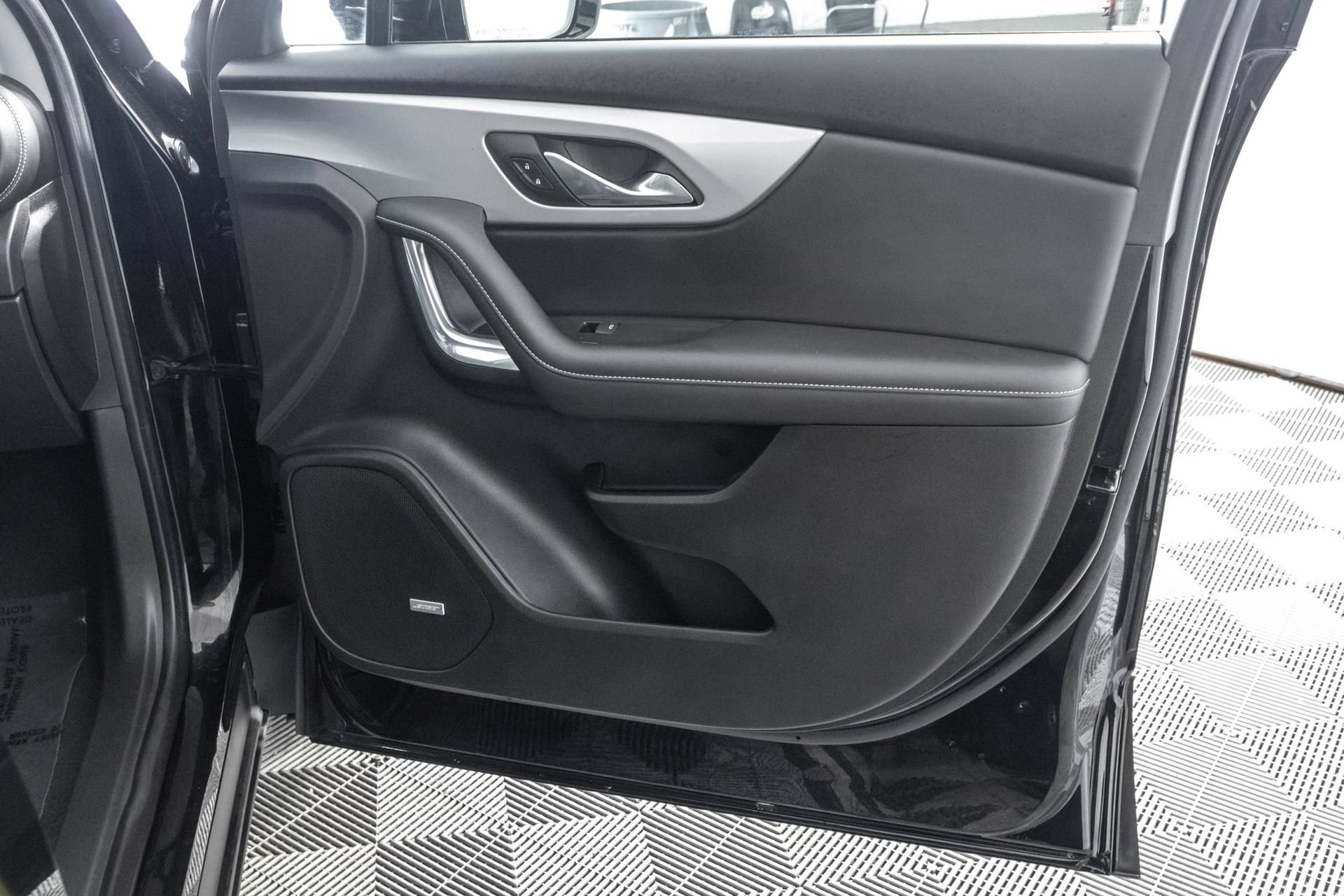 Certified 2023 Chevrolet Blazer LT w/ Sound & Technology Package FWD image 46