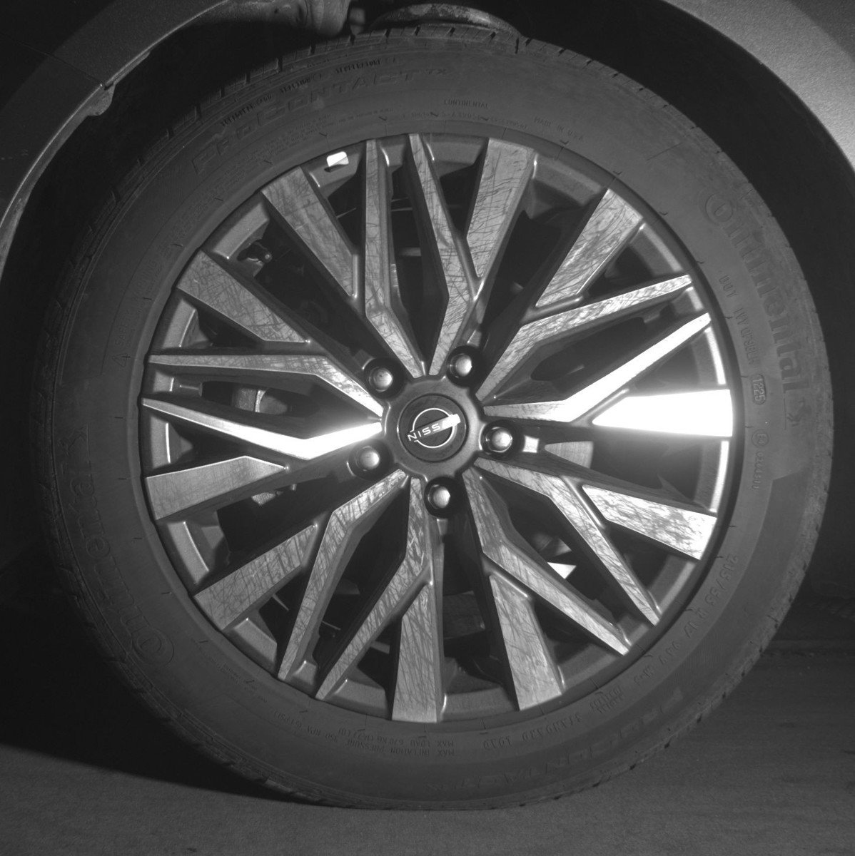 Used 2025 Nissan Altima 2.5 SV FWD image 12