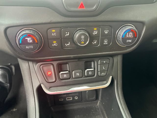 Used 2021 GMC Terrain SLT AWD/4WD image 11