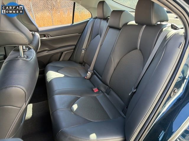 Used 2021 Toyota Camry XLE w/ Cold Weather Package image 17