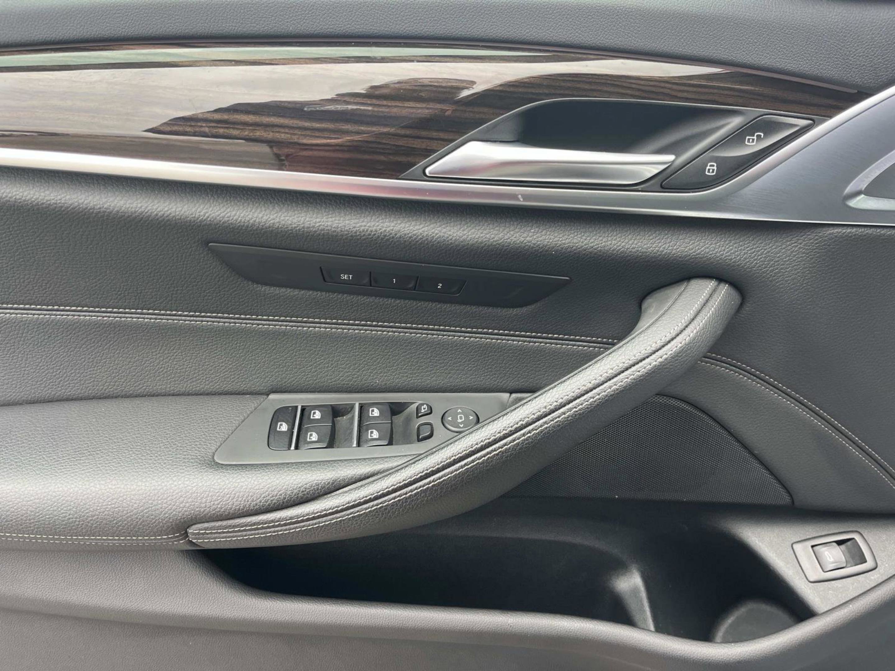 Used 2019 BMW 530i xDrive image 26