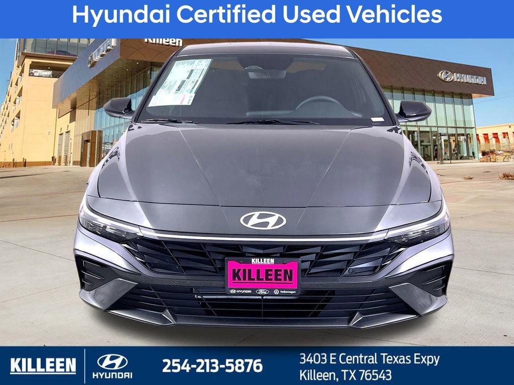 Used 2025 Hyundai Elantra Sport FWD image 2
