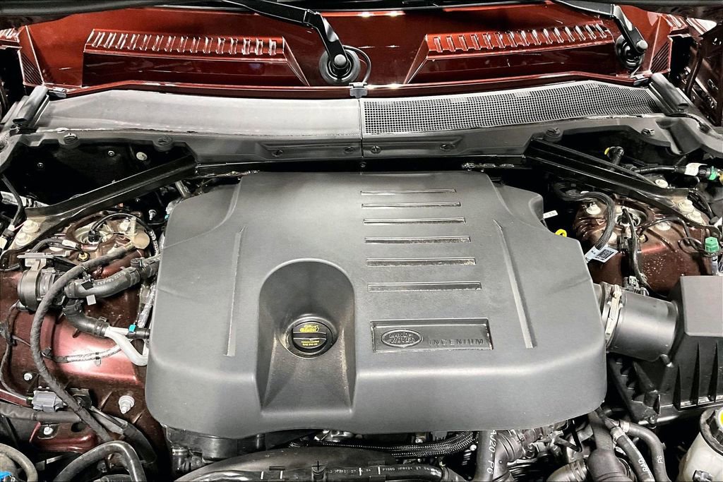 Used 2025 Land Rover Defender 110 Sedona Red Edition image 41