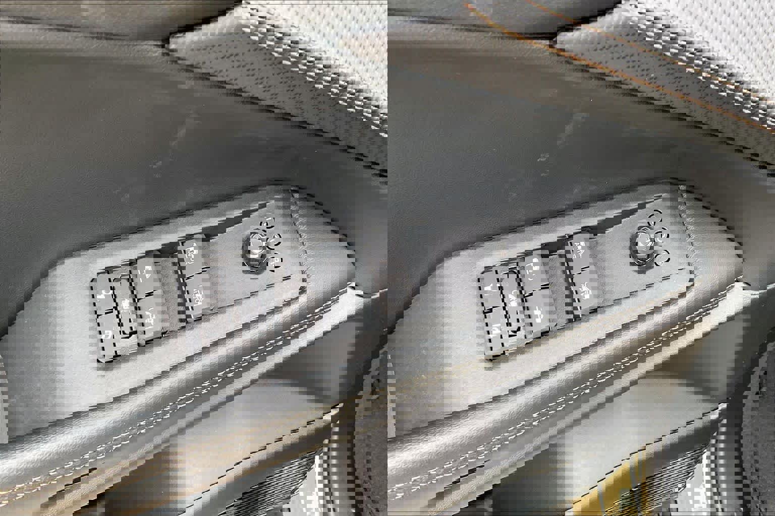 New 2026 Jeep Cherokee Overland w/ Advanced Pro Tech Group image 18