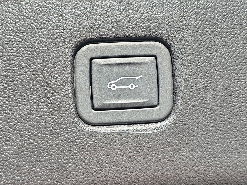 Used 2024 Chevrolet Blazer LT w/ Convenience Package image 13