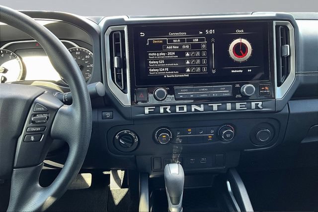 Used 2025 Nissan Frontier SV AWD/4WD image 10