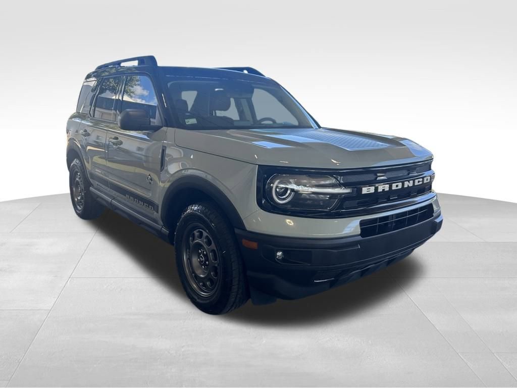 Used 2024 Ford Bronco Sport Outer Banks image 2