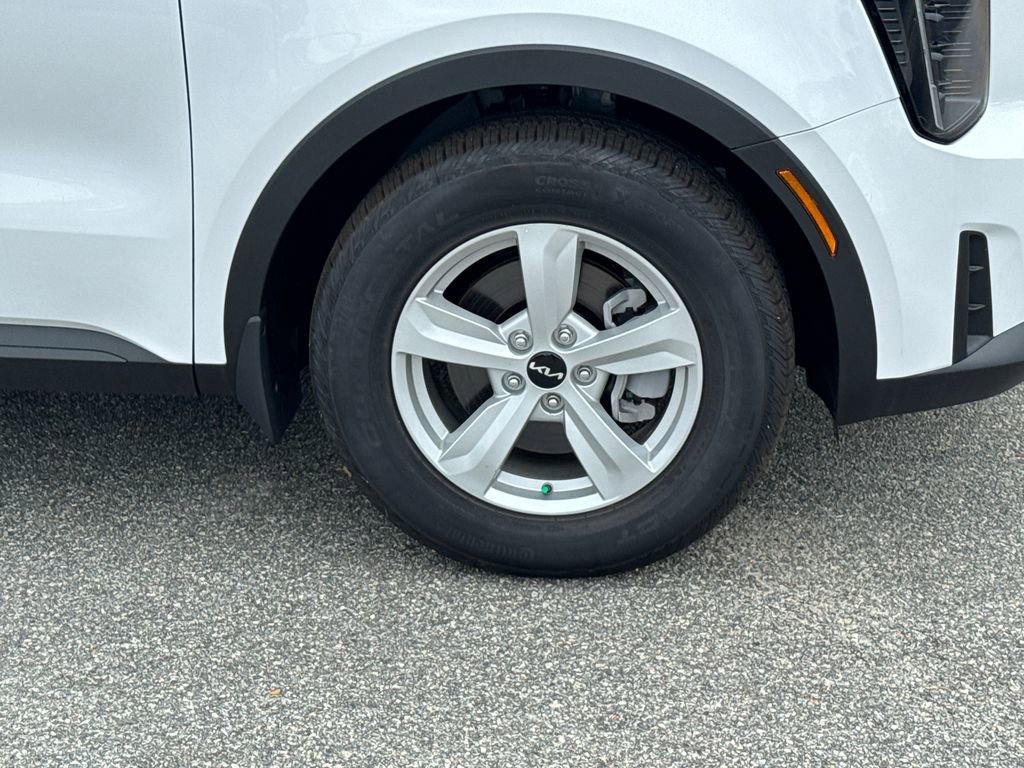 New 2025 Kia Sorento LX image 12