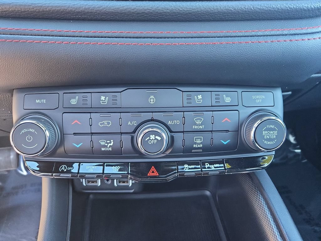 Used 2024 Dodge Durango GT AWD/4WD image 37