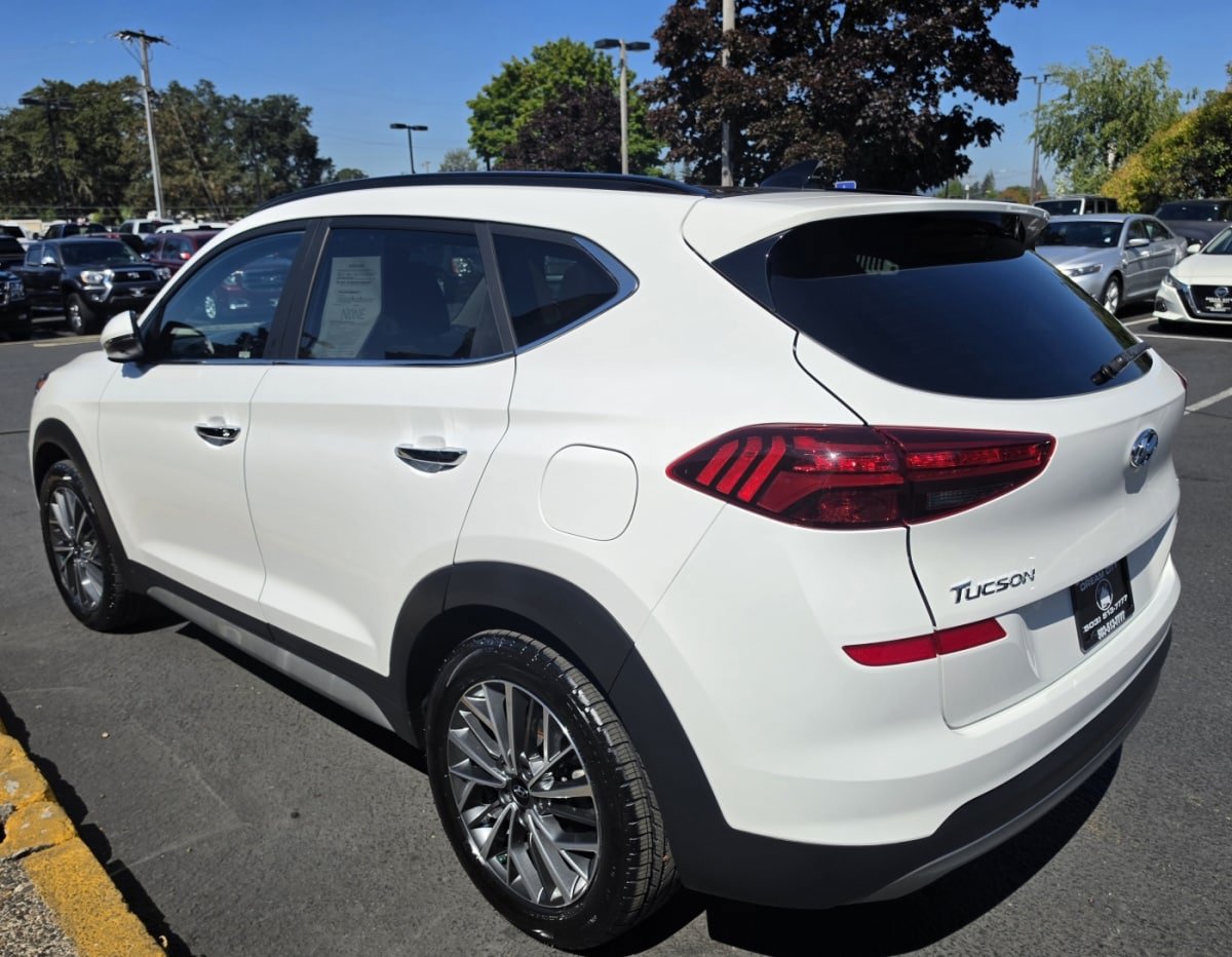 Used 2020 Hyundai Tucson Ultimate w/ Cargo Package AWD/4WD image 16