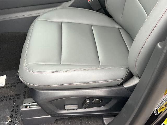 New 2026 Ford Explorer Active w/ Active Comfort Package image 10