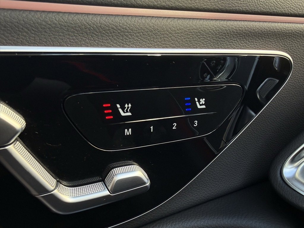 Used 2025 Mercedes-Benz E 450 4MATIC Sedan image 14