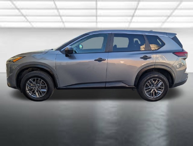 Used 2024 Nissan Rogue S FWD image 24