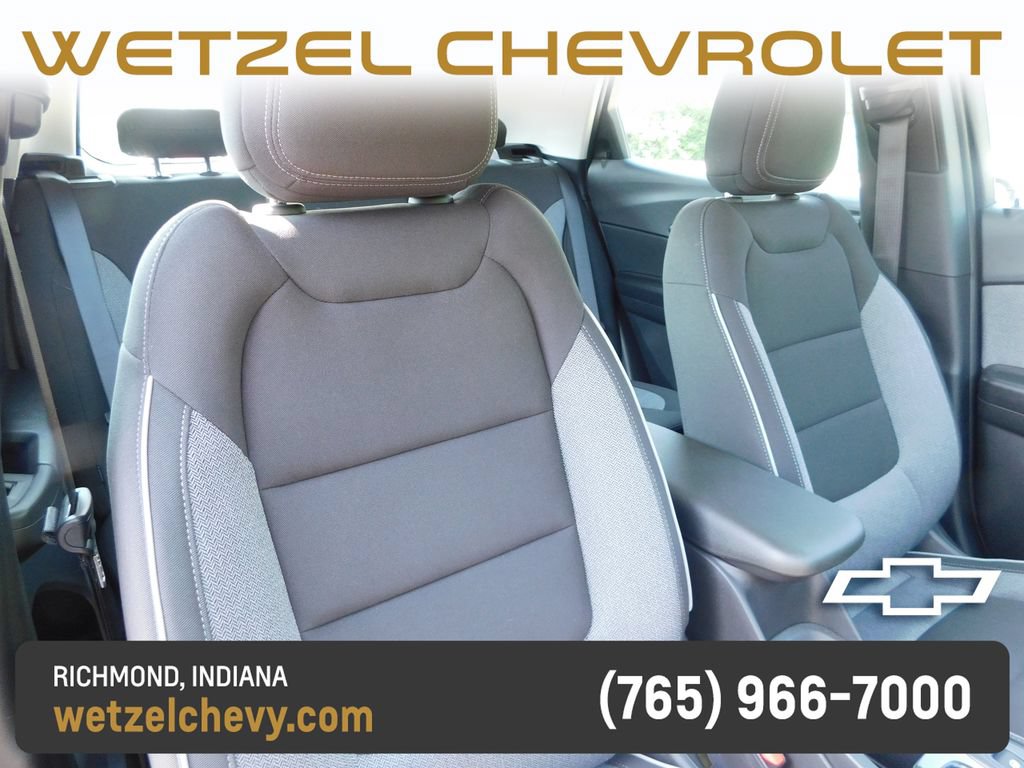 Used 2023 Chevrolet TrailBlazer LS AWD/4WD image 18