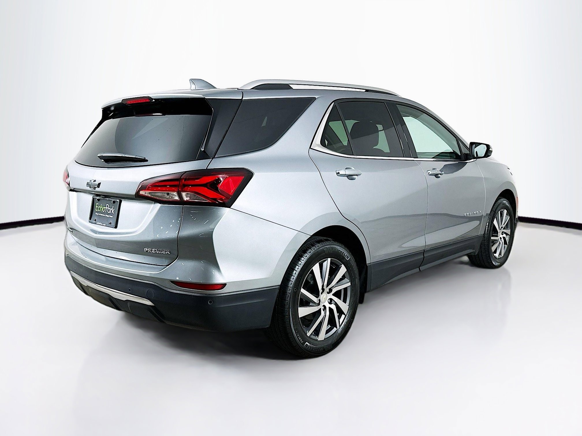 Used 2024 Chevrolet Equinox Premier image 9