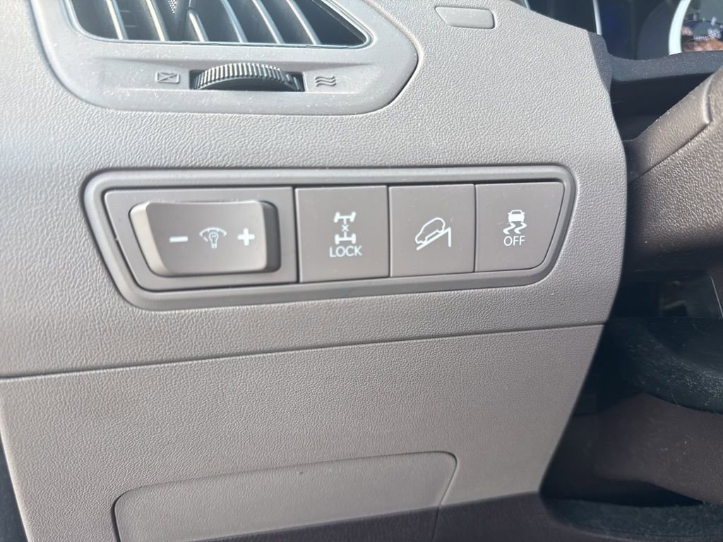 Used 2015 Hyundai Tucson SE image 15