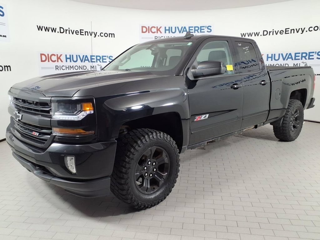 Used 2017 Chevrolet Silverado 1500 LT w/ Midnight Edition AWD/4WD video 1