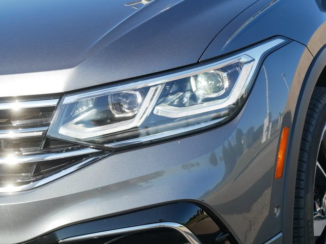 Certified 2023 Volkswagen Tiguan SEL R-Line AWD/4WD image 10