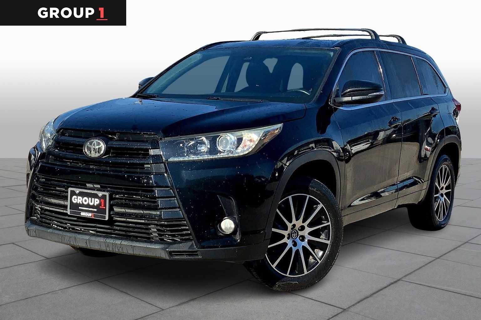 Used 2018 Toyota Highlander SE