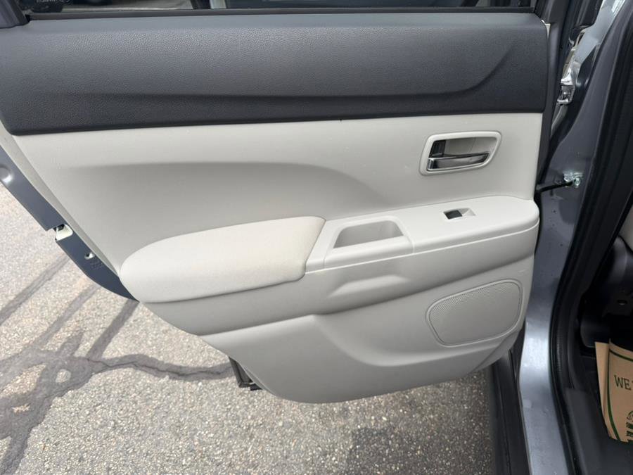 Used 2017 Mitsubishi Outlander Sport ES image 20