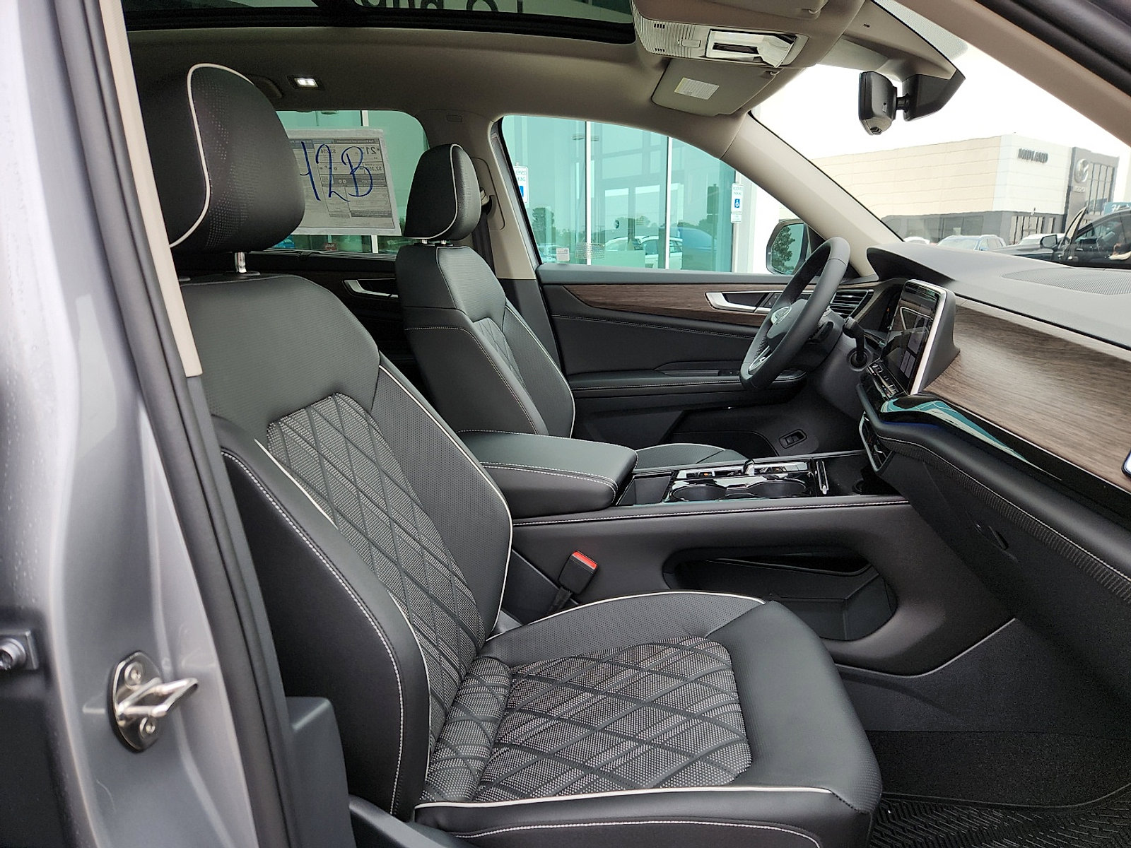 New 2026 Volkswagen Atlas SEL Premium R-Line image 15