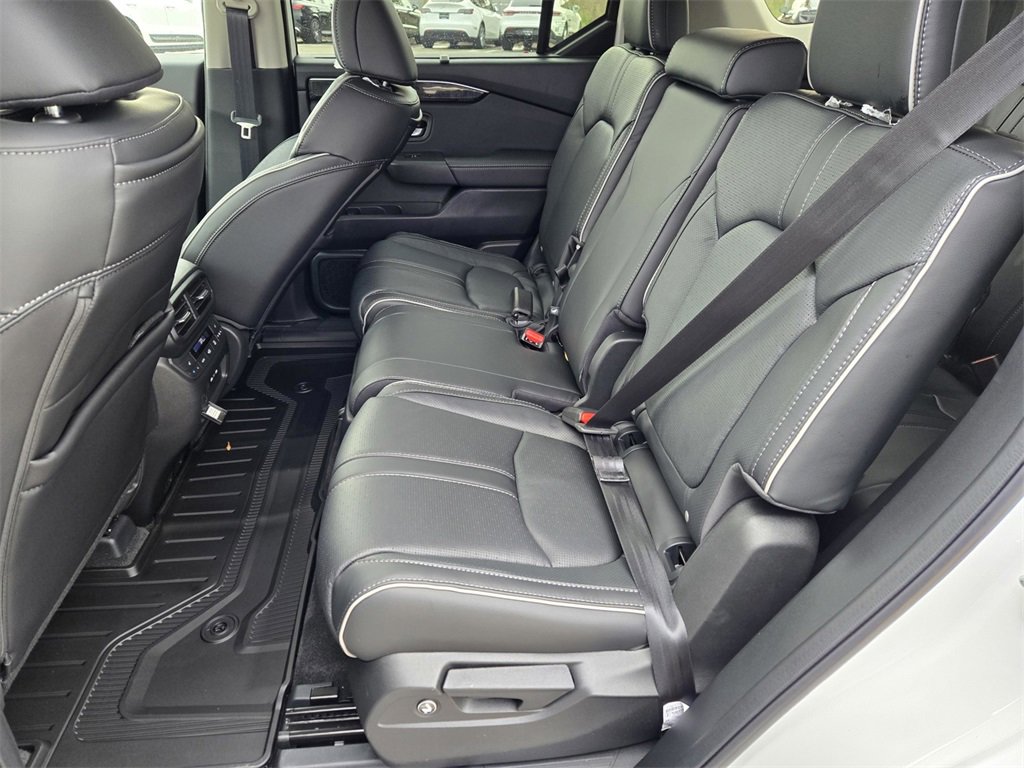 New 2025 Honda Pilot Elite image 10