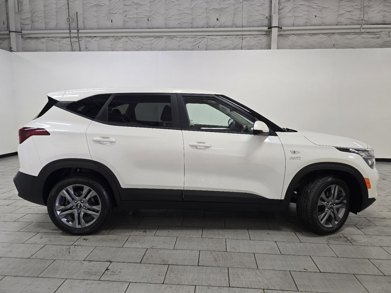 Used 2021 Kia Seltos LX image 16