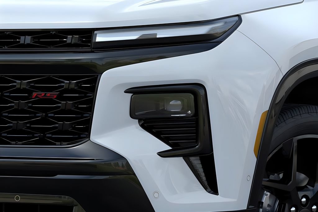 New 2026 Chevrolet Traverse RS w/ LPO, Floor Liner Package AWD/4WD image 11