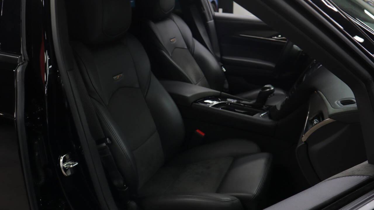 Used 2019 Cadillac CTS V w/ Luxury Package image 36