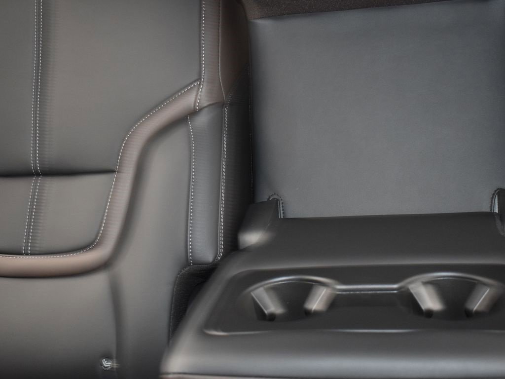 New 2026 Nissan Armada SL image 23