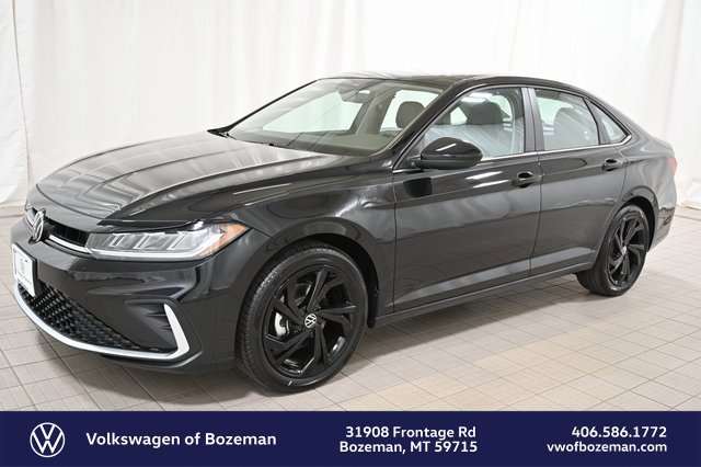 New 2025 Volkswagen Jetta SE image 1