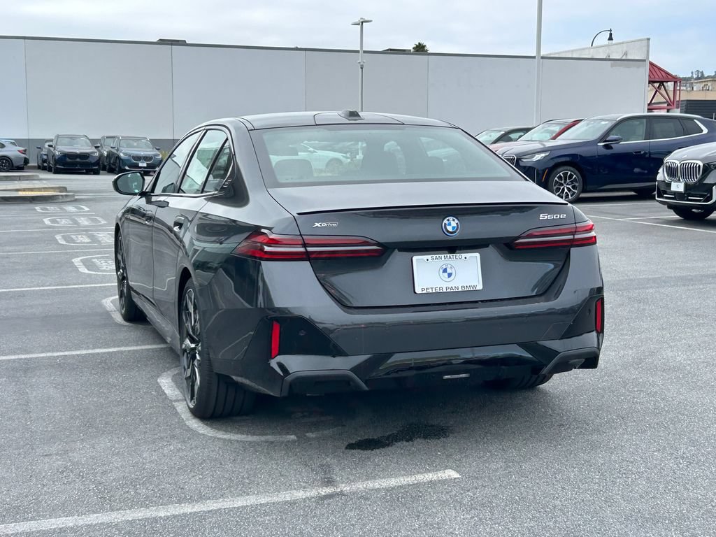 New 2027 BMW 550e xDrive AWD/4WD image 3