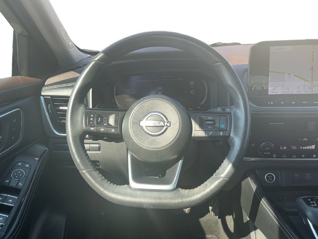 Used 2023 Nissan Rogue Platinum w/ Platinum Premium Package FWD image 18