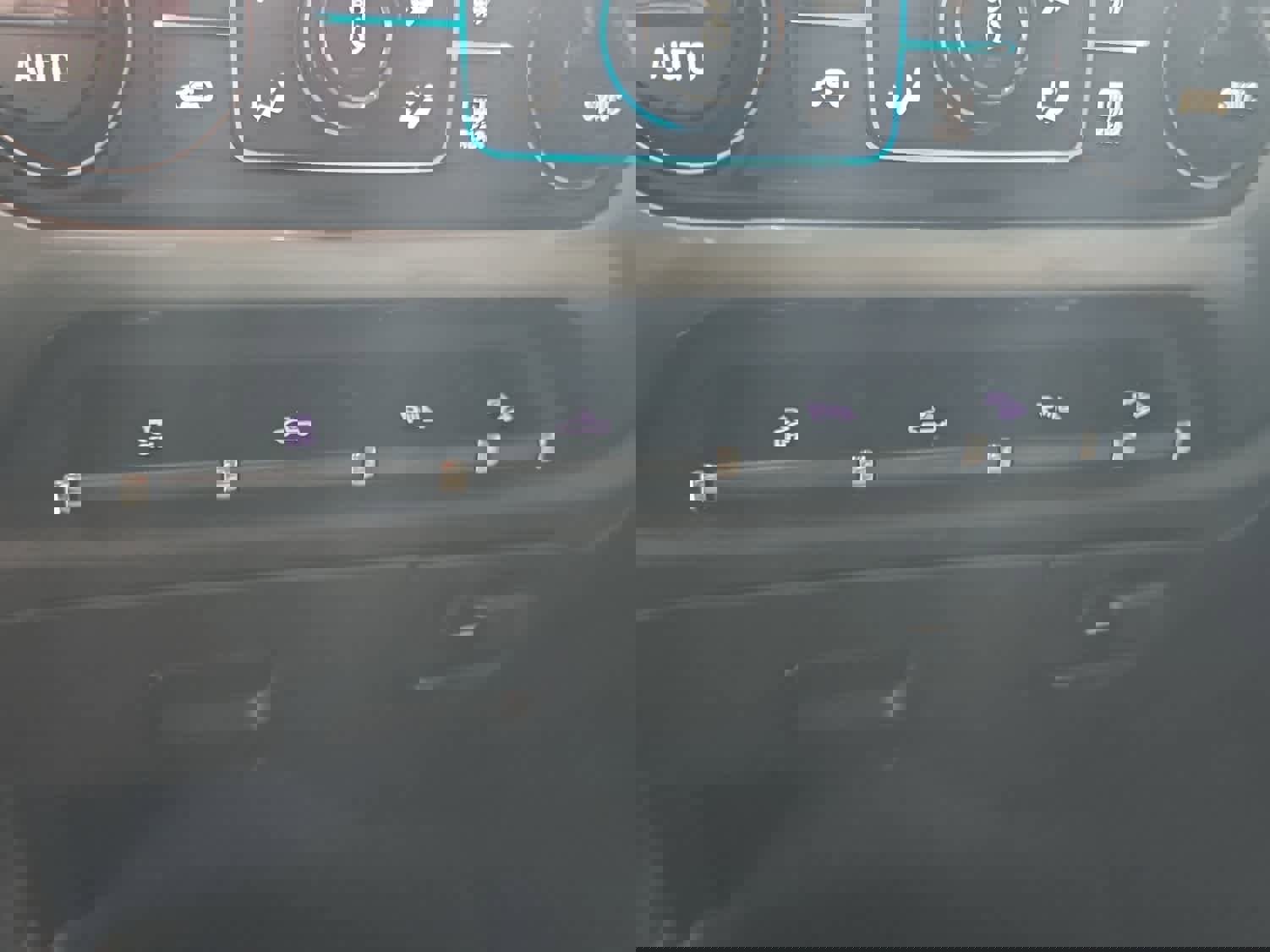 Used 2015 Chevrolet Silverado 1500 LTZ Z71 w/ Custom Sport Edition image 25