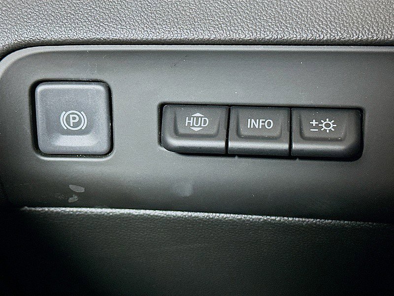 Used 2023 Buick Enclave Avenir w/ Avenir Technology Package image 10