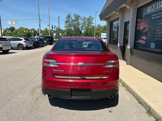 Used 2017 Ford Taurus SEL FWD image 4